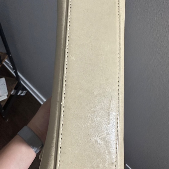 Vintage Coach Court - Picture 10 of 15